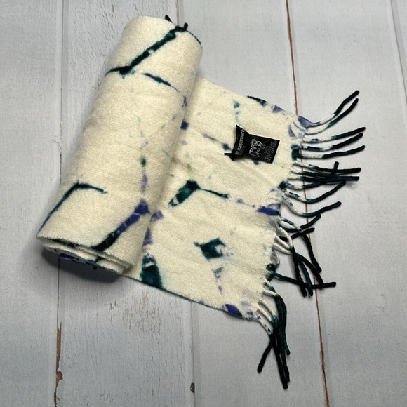 Cashmere scarf hand dyed blue and green - Picture 13 of 13